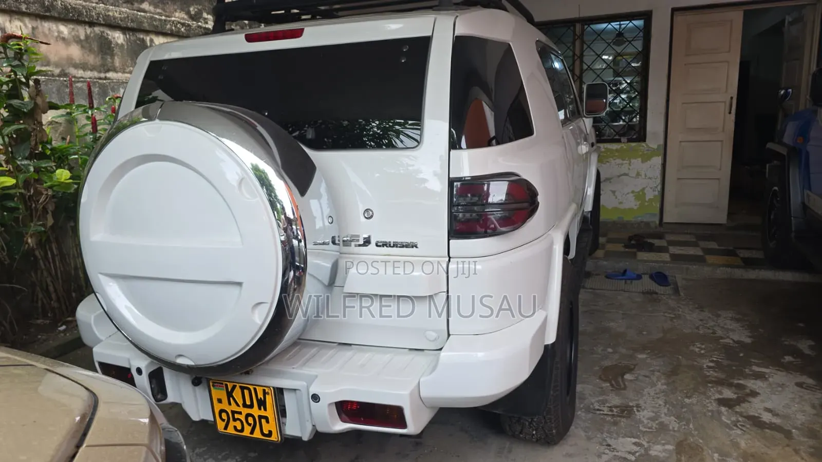 Toyota FJ Cruiser 2016 White