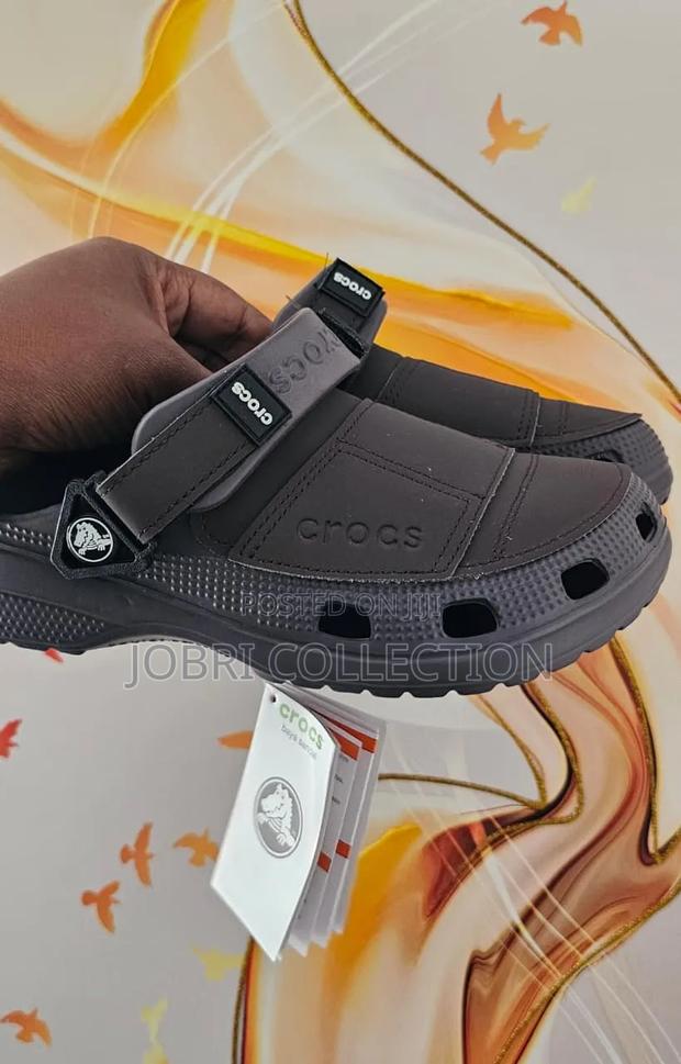 Chocolate Crocs Yukon - thumbnail 2