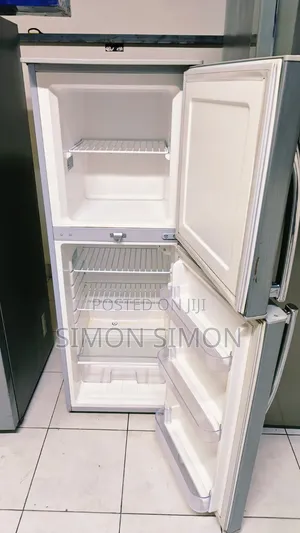 T Lac No Frost Fridge