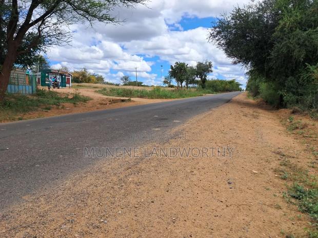 Embu County, Mutuobare/Kiambere Commercial Land Along Tarmac