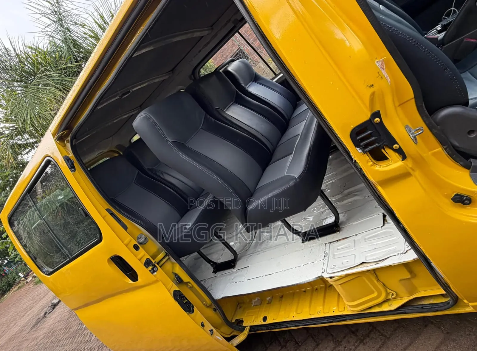 Nissan Caravan (Urvan) 2008 Yellow