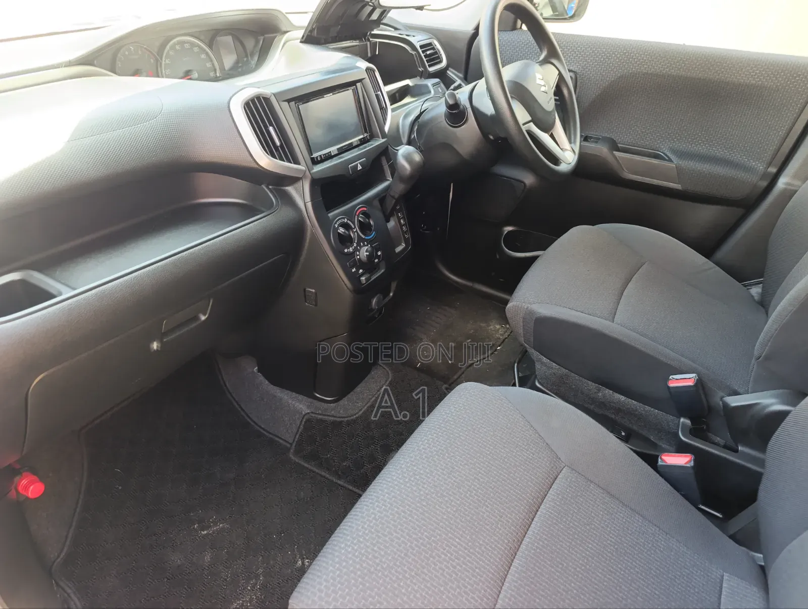 Suzuki Solio 2019 White