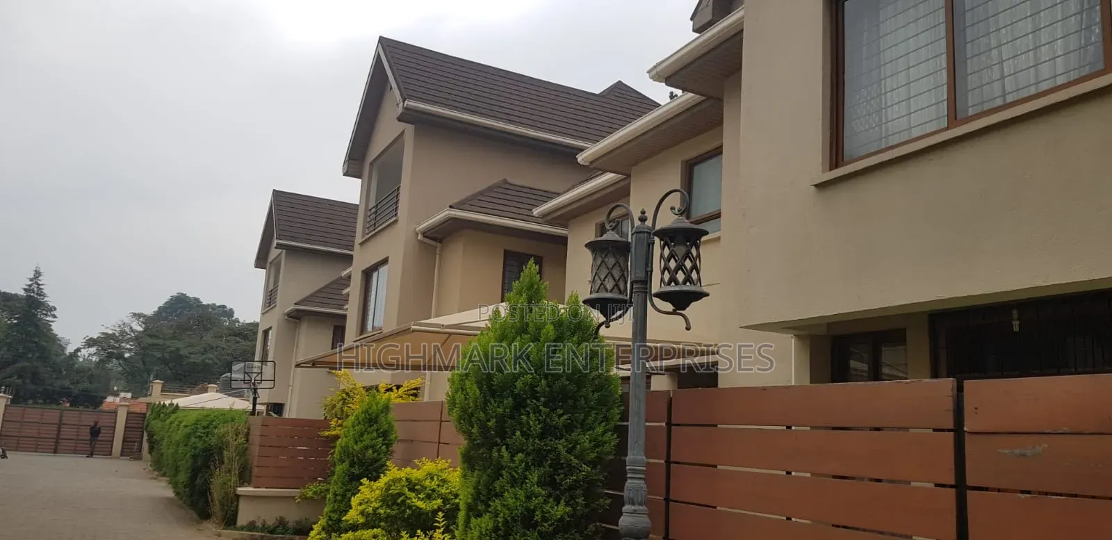5bdrm Villa in Kaputei Gardens, Muthangari for rent