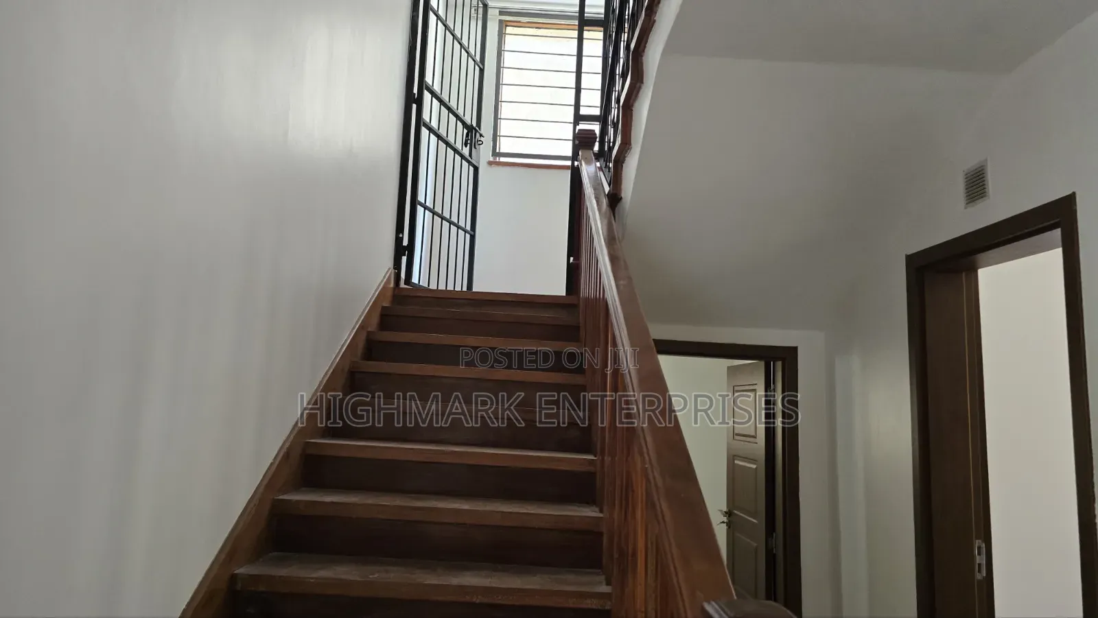 5bdrm Villa in Kaputei Gardens, Muthangari for rent