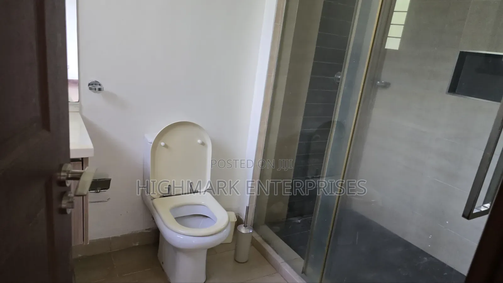 5bdrm Villa in Kaputei Gardens, Muthangari for rent