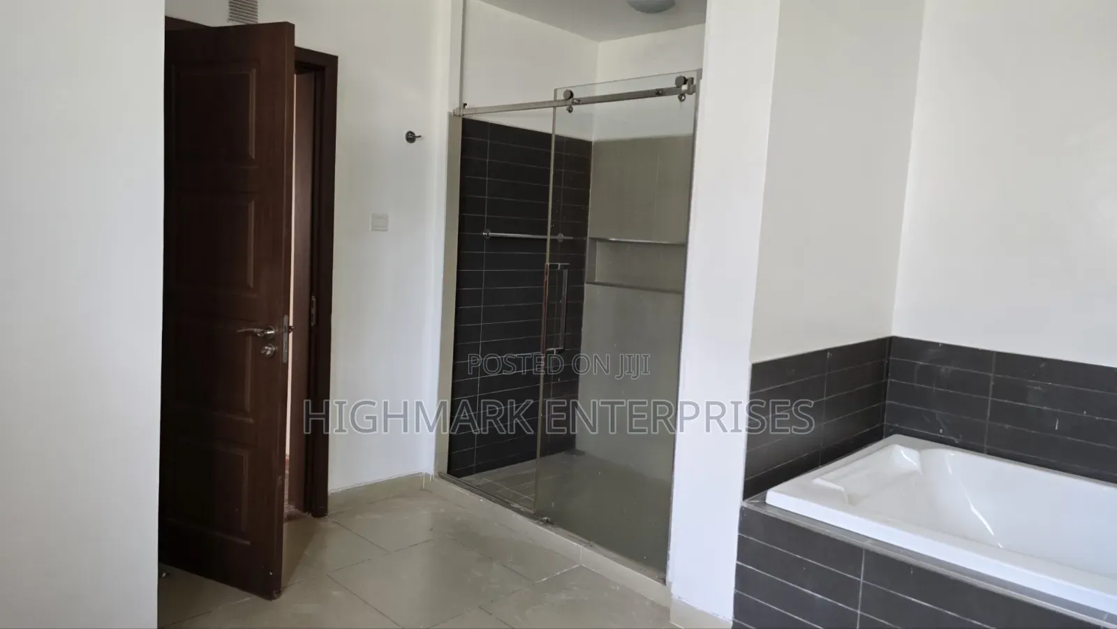 5bdrm Villa in Kaputei Gardens, Muthangari for rent