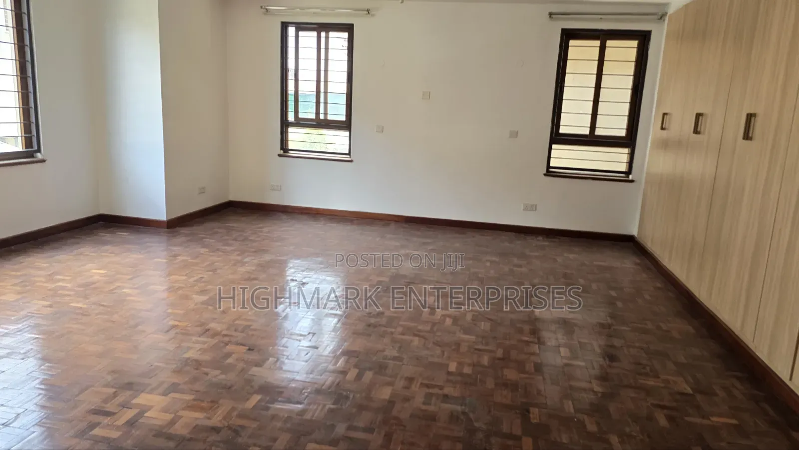 5bdrm Villa in Kaputei Gardens, Muthangari for rent