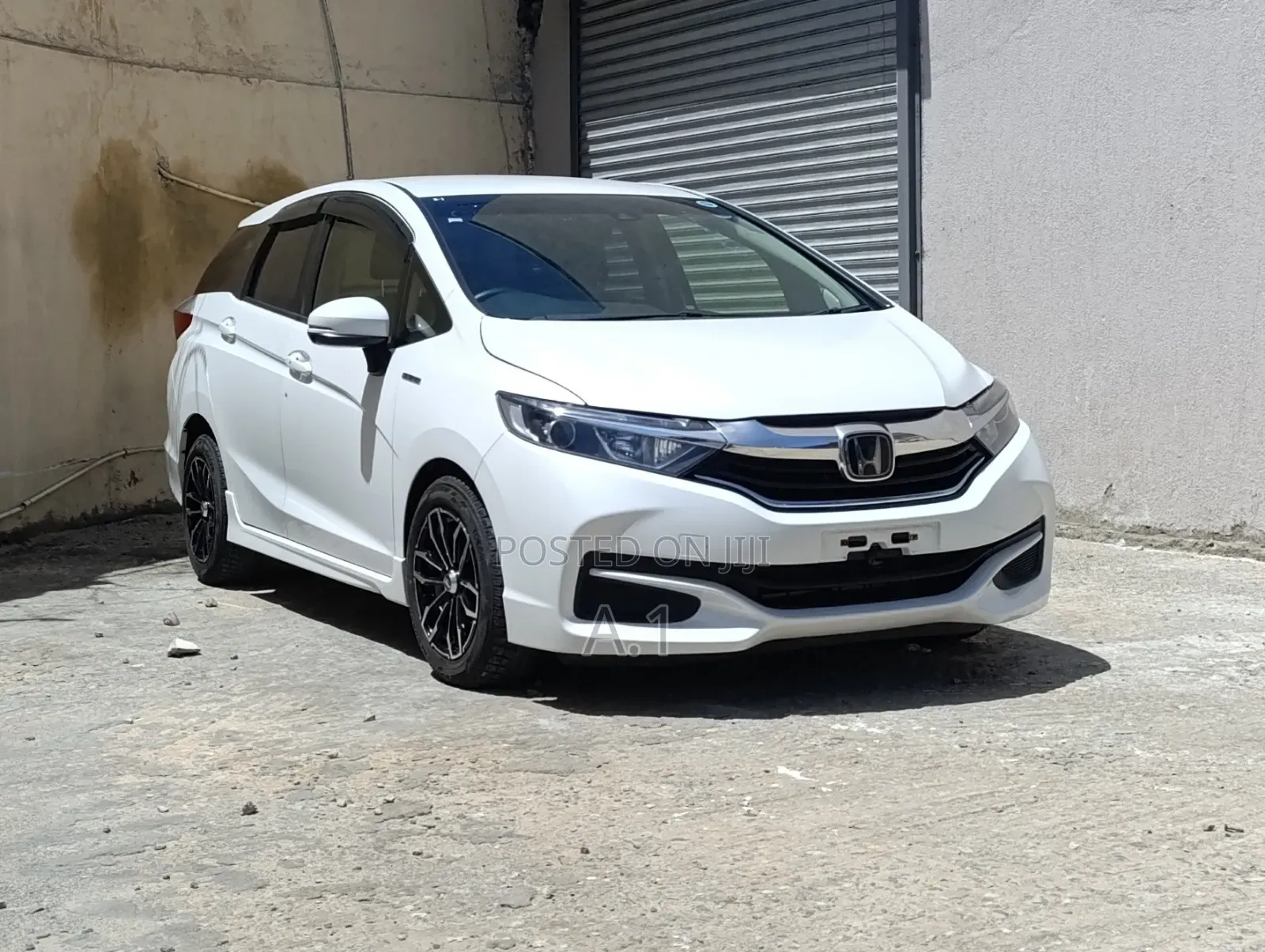 Honda Fit Shuttle 1.5 Hybrid 2WD 2019 Pearl
