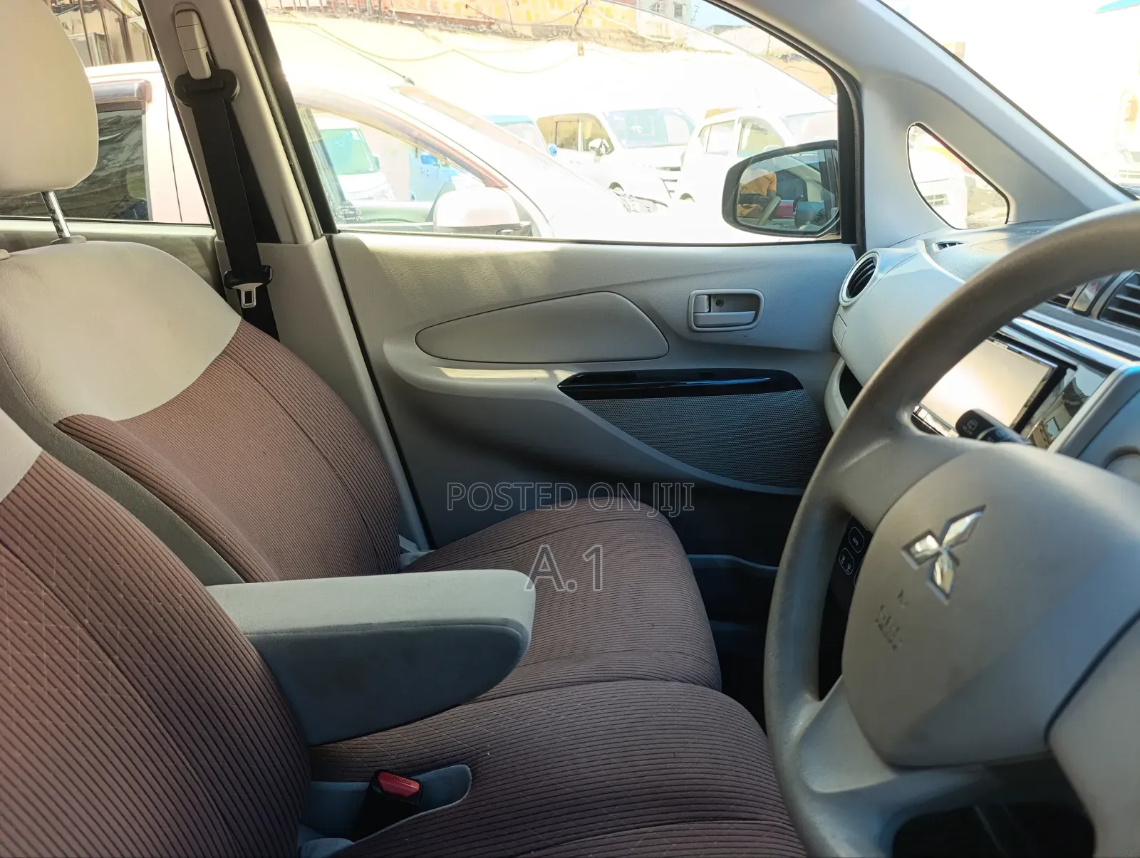 Mitsubishi EK Wagon 660 FWD 2019 Silver