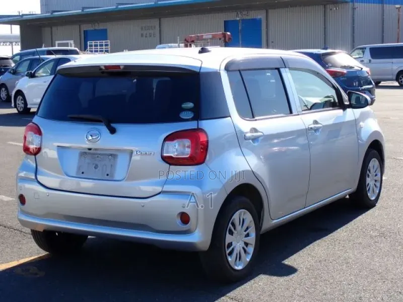 Daihatsu Boon 2019 Silver