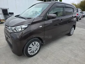 Mitsubishi EK Wagon 660 FWD 2019 Brown