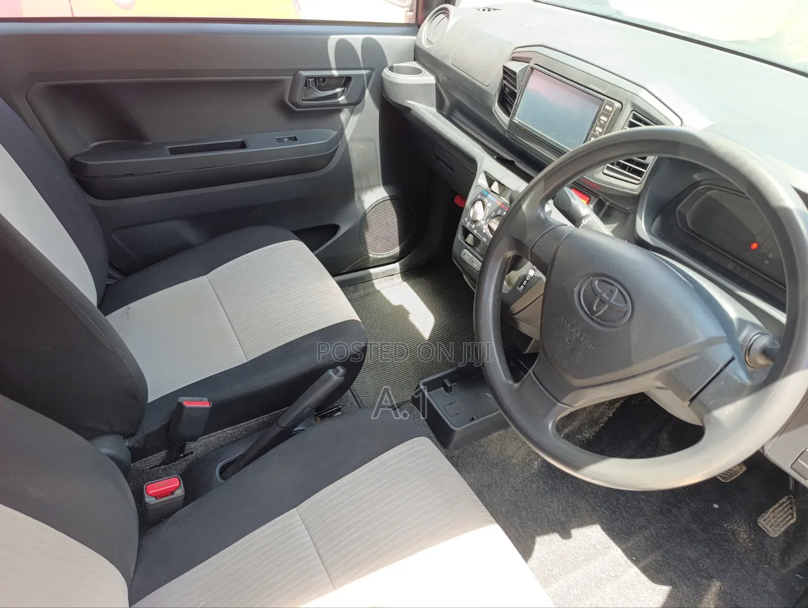Daihatsu Mira 2018 Silver