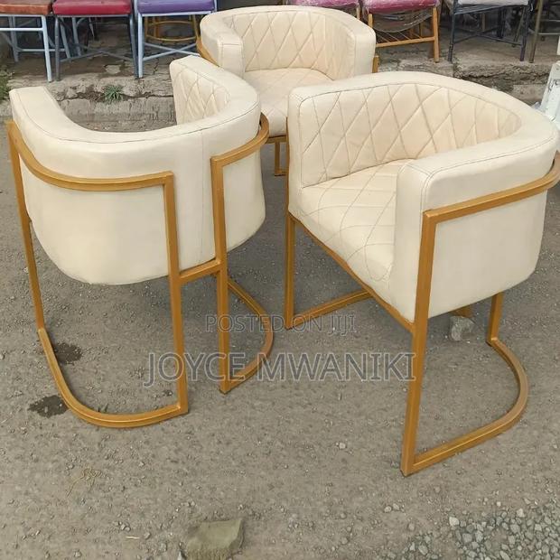 Manicure Cream Leather Seat 