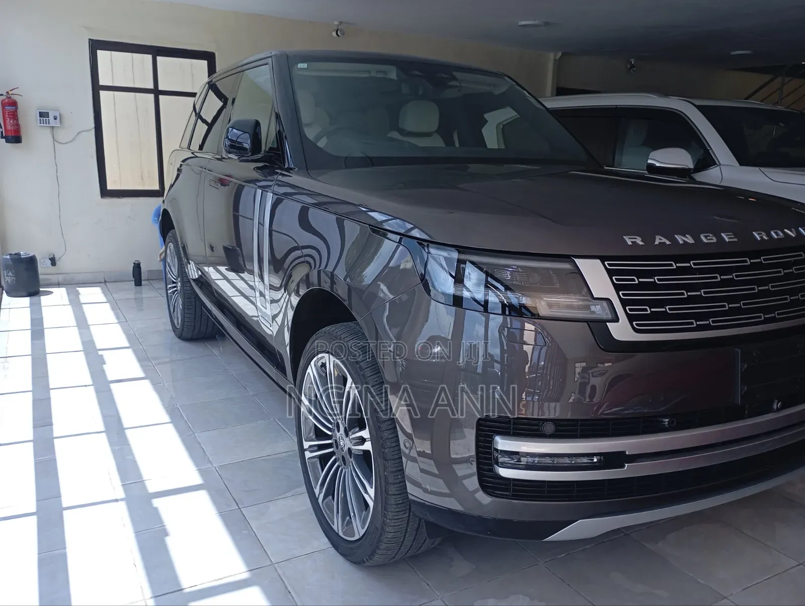 Rover Land 2023 Gray