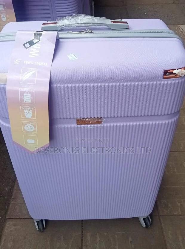 3in 1 Luxurious Suitcase - thumbnail 3