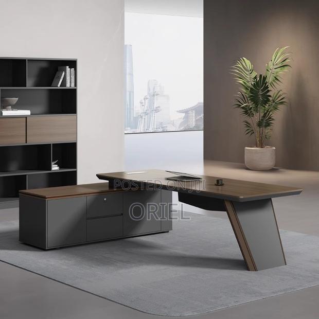 Executive Desks : Executive Office Table With Drawers - thumbnail 4