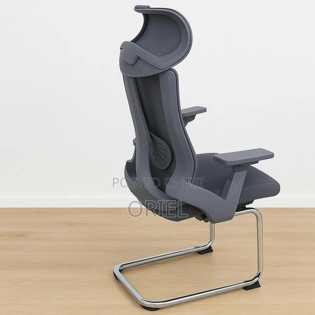 Office Chair : Cushioned Reception Area Chair - thumbnail 10