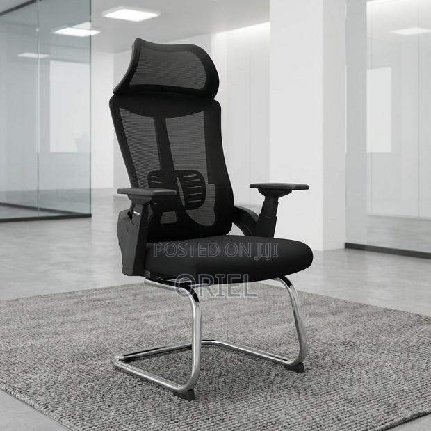 Office Chair : Cushioned Reception Area Chair - thumbnail 14