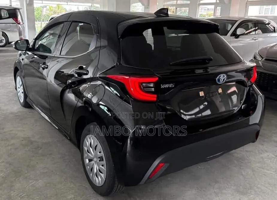Toyota Yaris 2021 Black