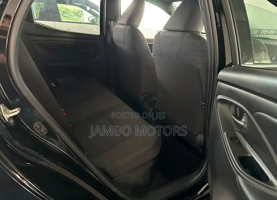 Toyota Yaris 2021 Black