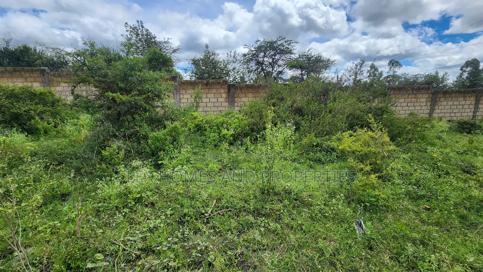 1/8 Plot With Full Perimeter Wall Ksh6m
