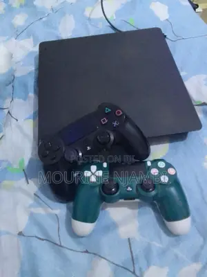 Play Station
