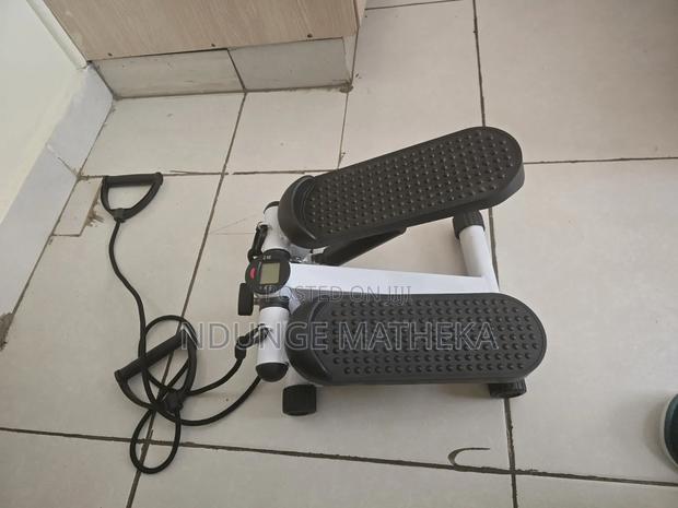 Workout Stepping Machine - thumbnail 2
