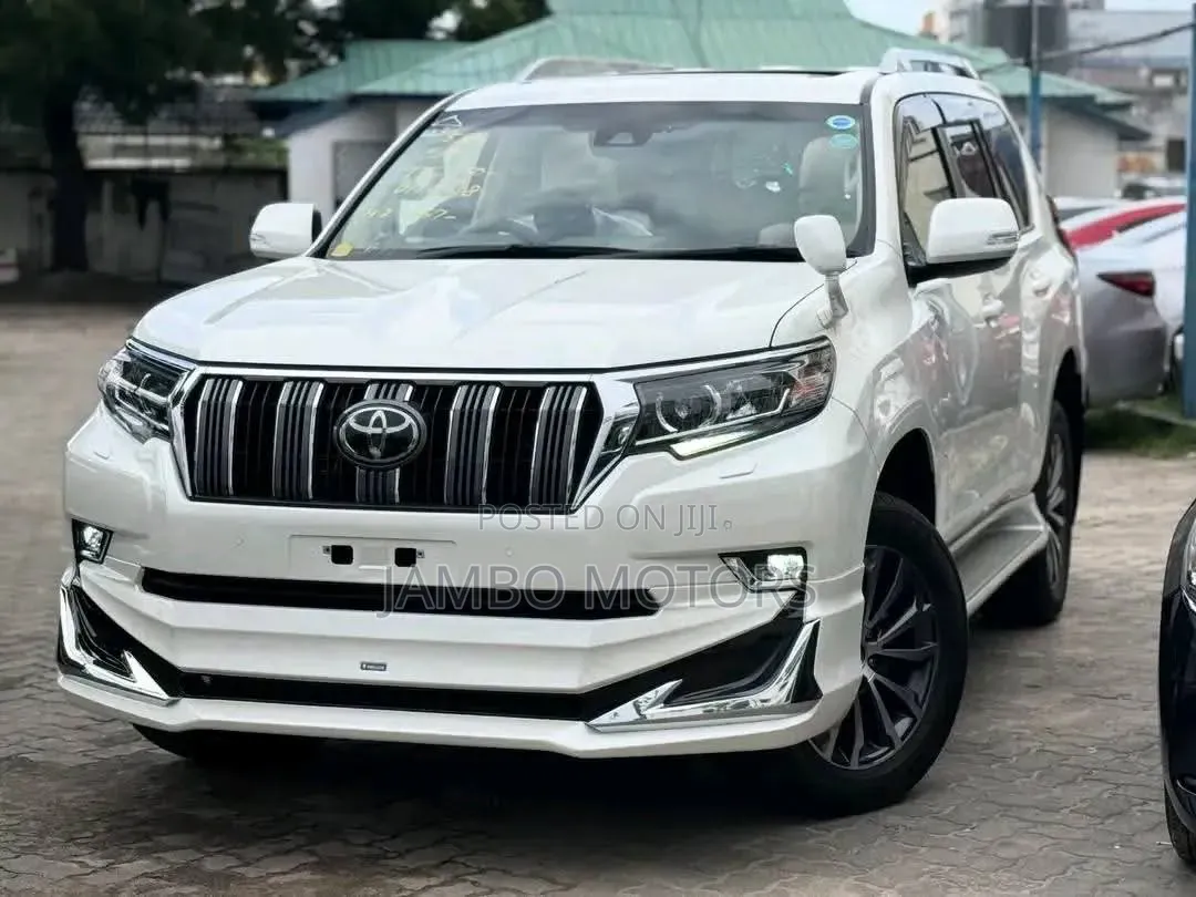 Toyota Land Cruiser Prado 2.7 2022 White