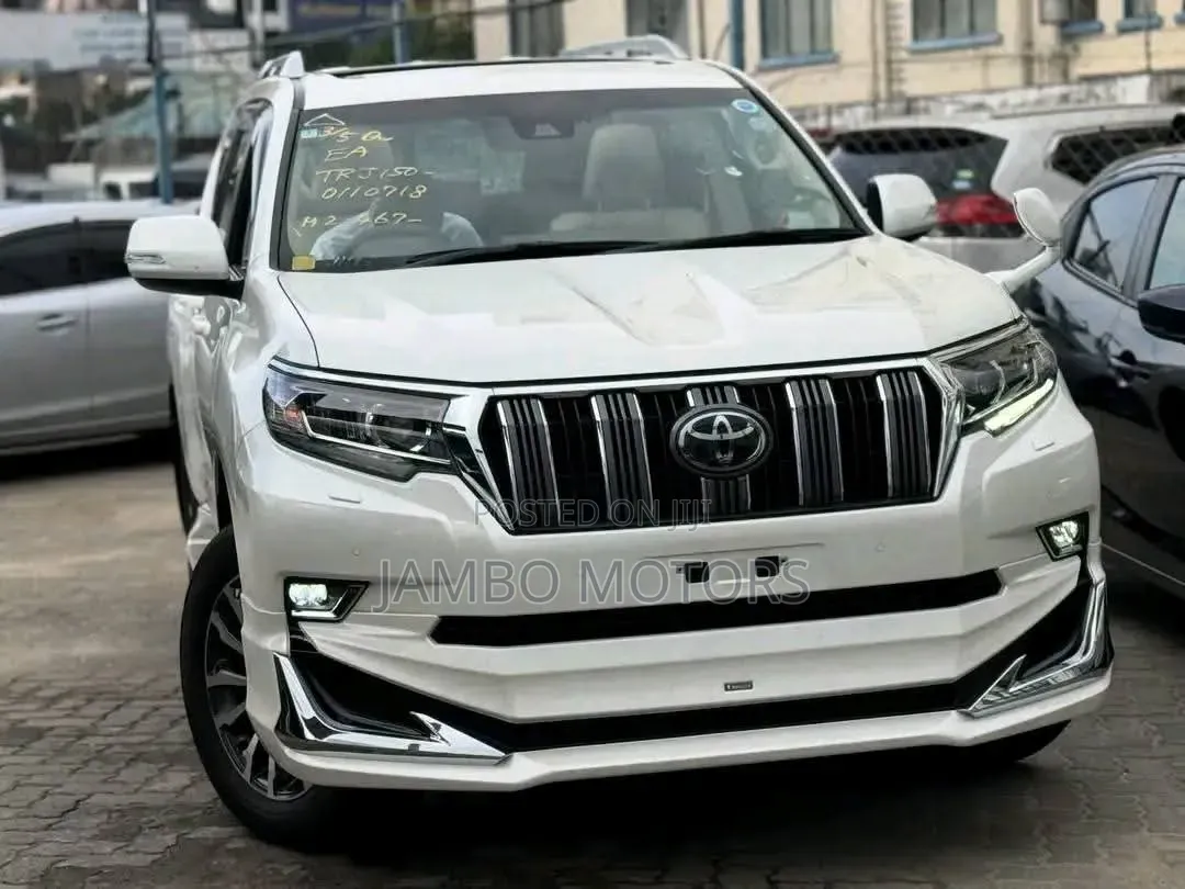 Toyota Land Cruiser Prado 2.7 2022 White