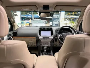 Toyota Land Cruiser Prado 2.7 2022 White