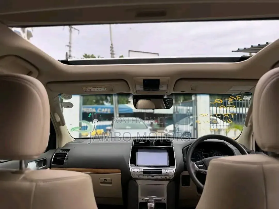 Toyota Land Cruiser Prado 2.7 2022 White