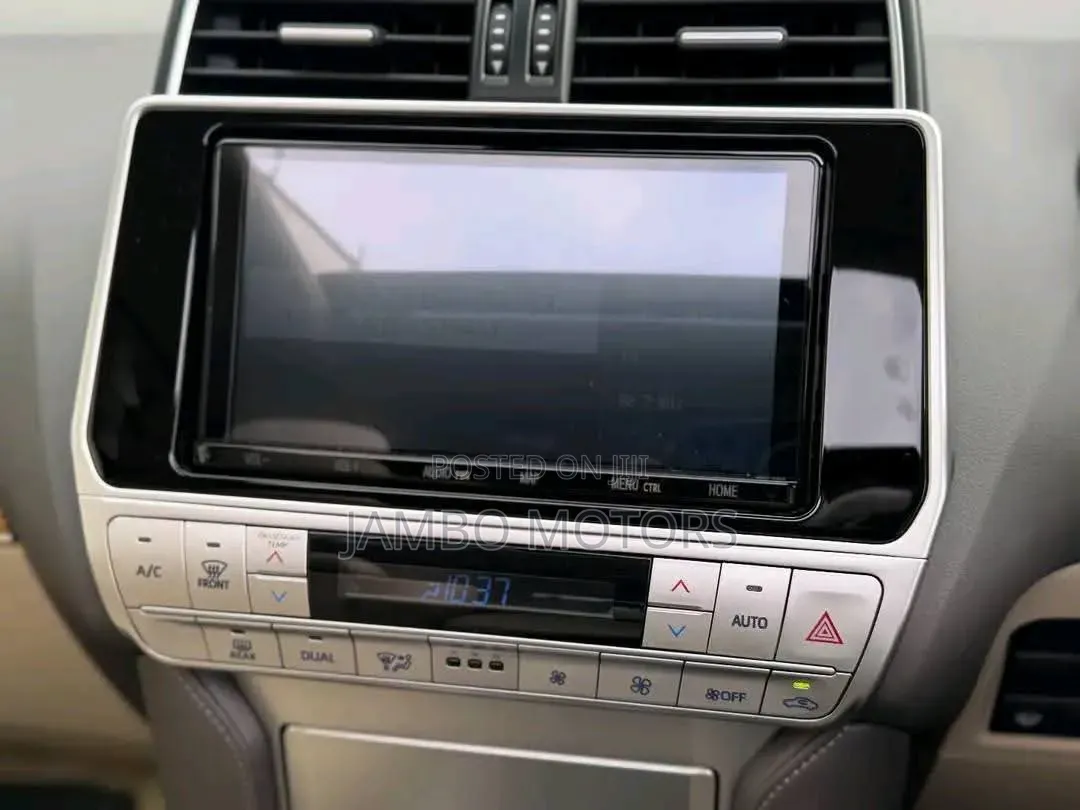 Toyota Land Cruiser Prado 2.7 2022 White