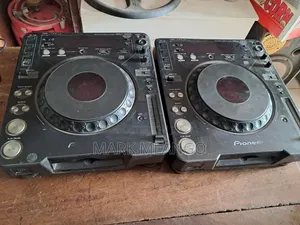 CDJ Scratch 
Kes.43500
Bombolulu