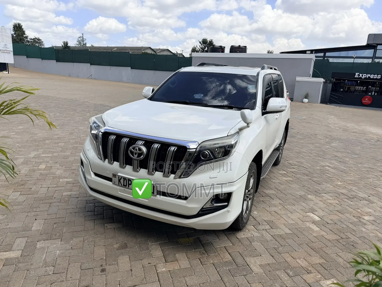 Toyota Landcruiser Prado Tx Diesel for Hire and Rental