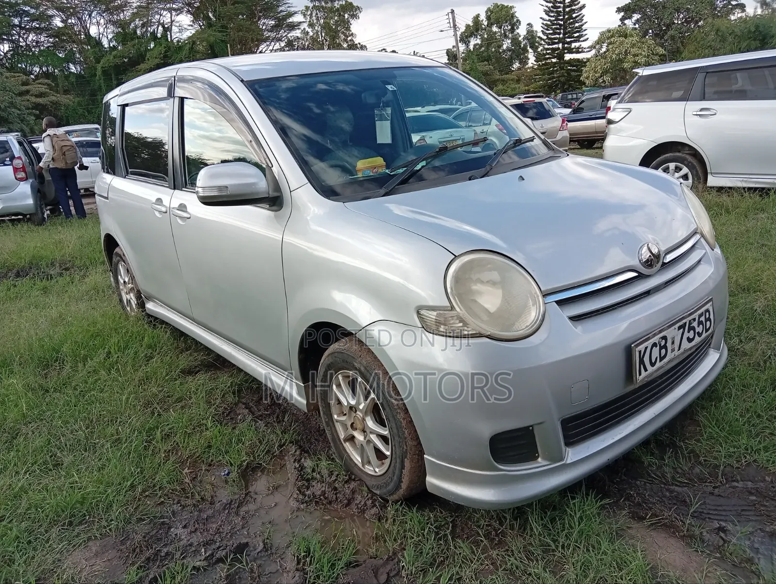 Toyota Sienta 2007 Silver
