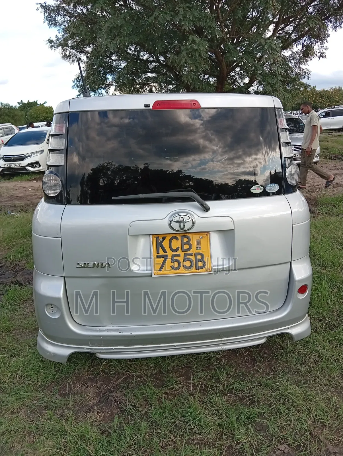 Toyota Sienta 2007 Silver