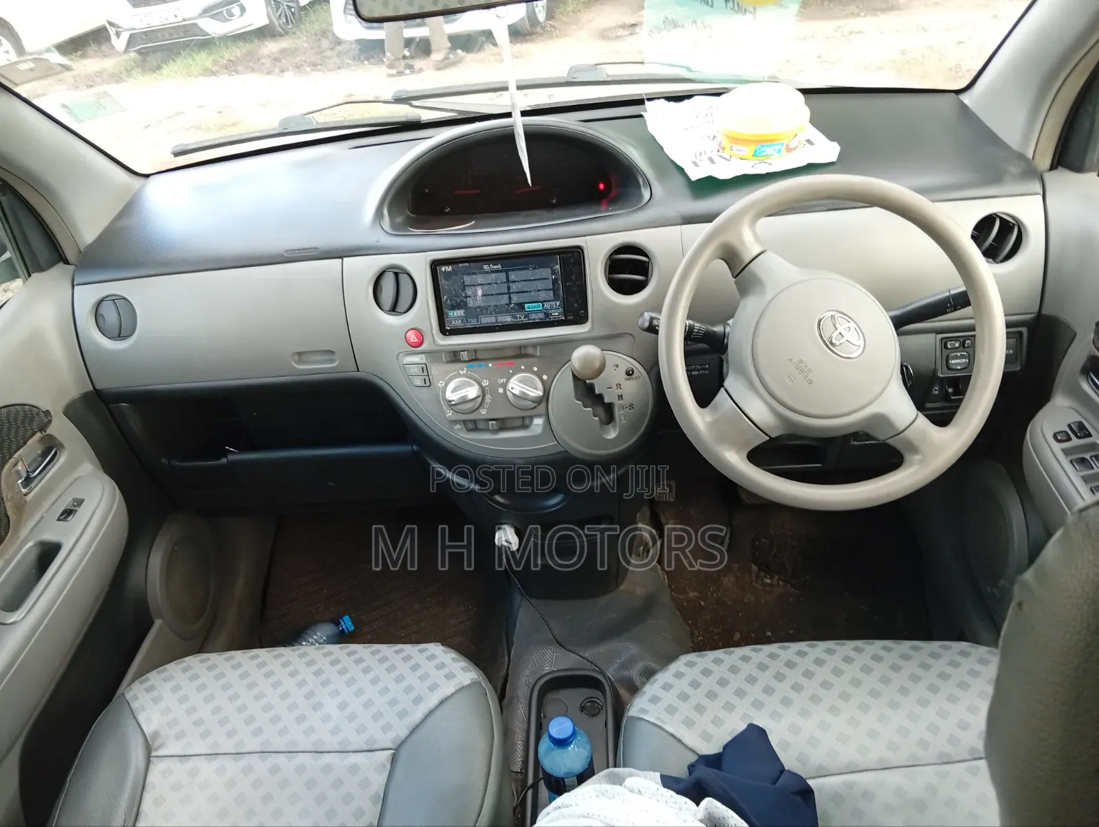 Toyota Sienta 2007 Silver