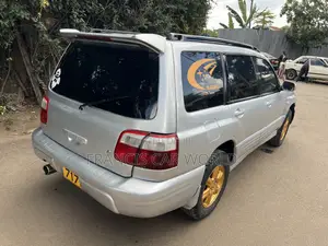 Subaru Forester 2004 Silver