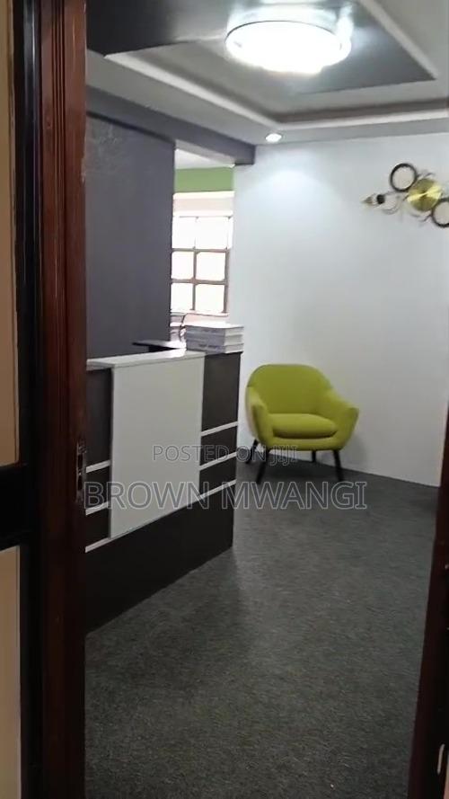 Office in Westland to Let