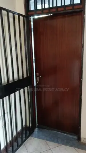 Office in Westland to Let