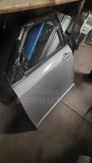 Suzuki Swift 2006 Front Door
