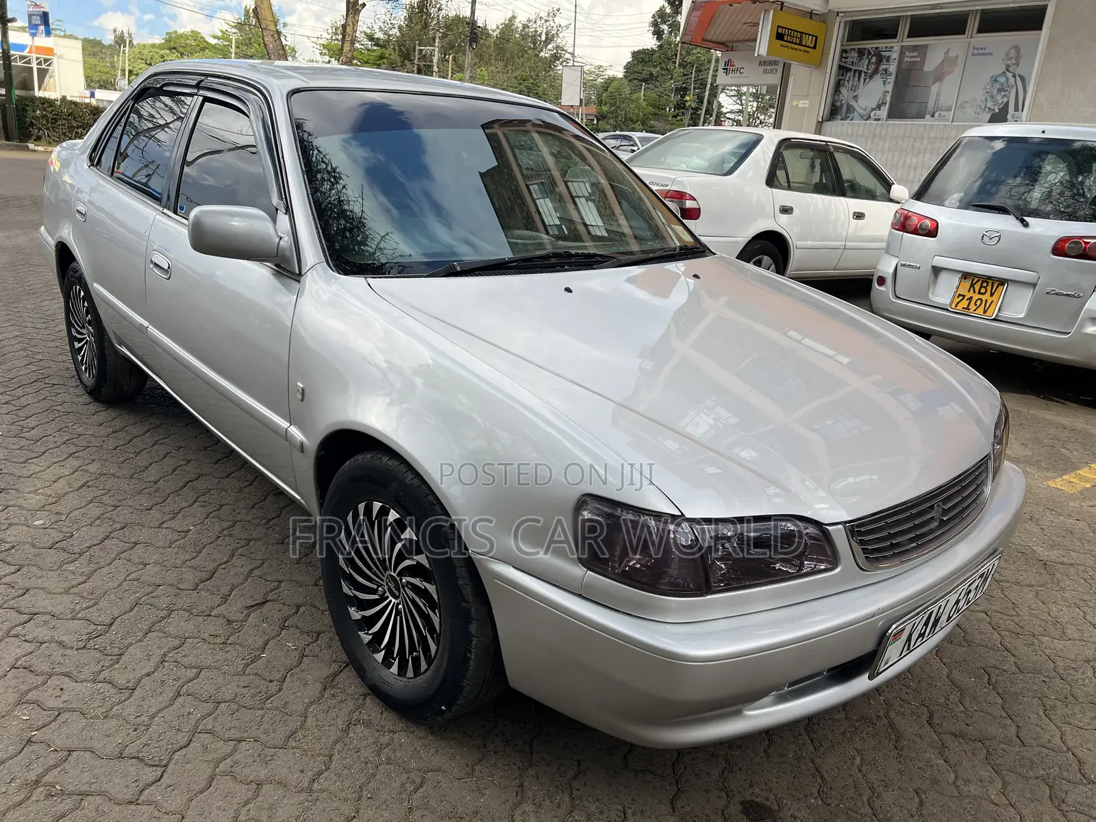 Toyota Corolla 1995 Silver