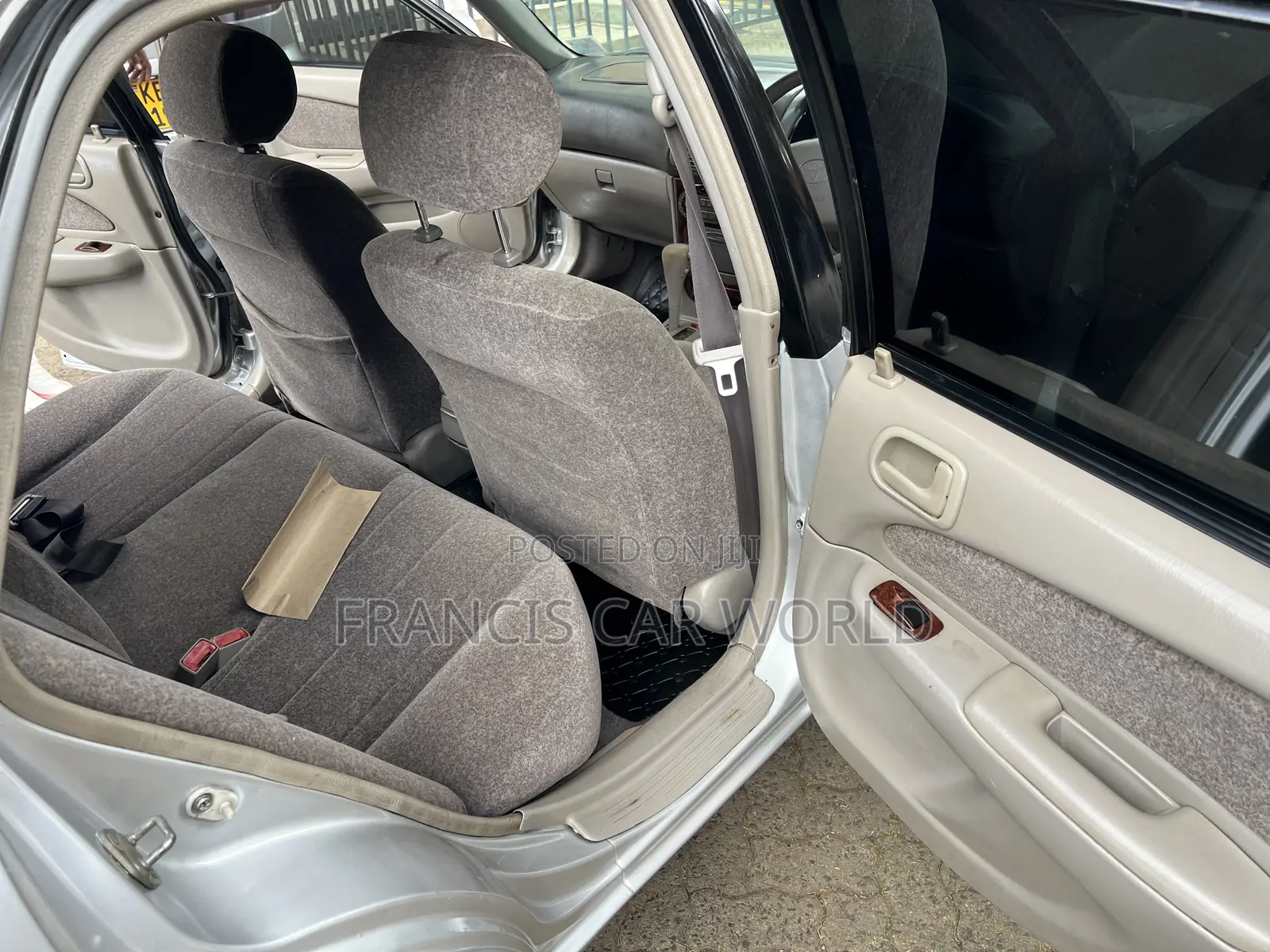 Toyota Corolla 1995 Silver