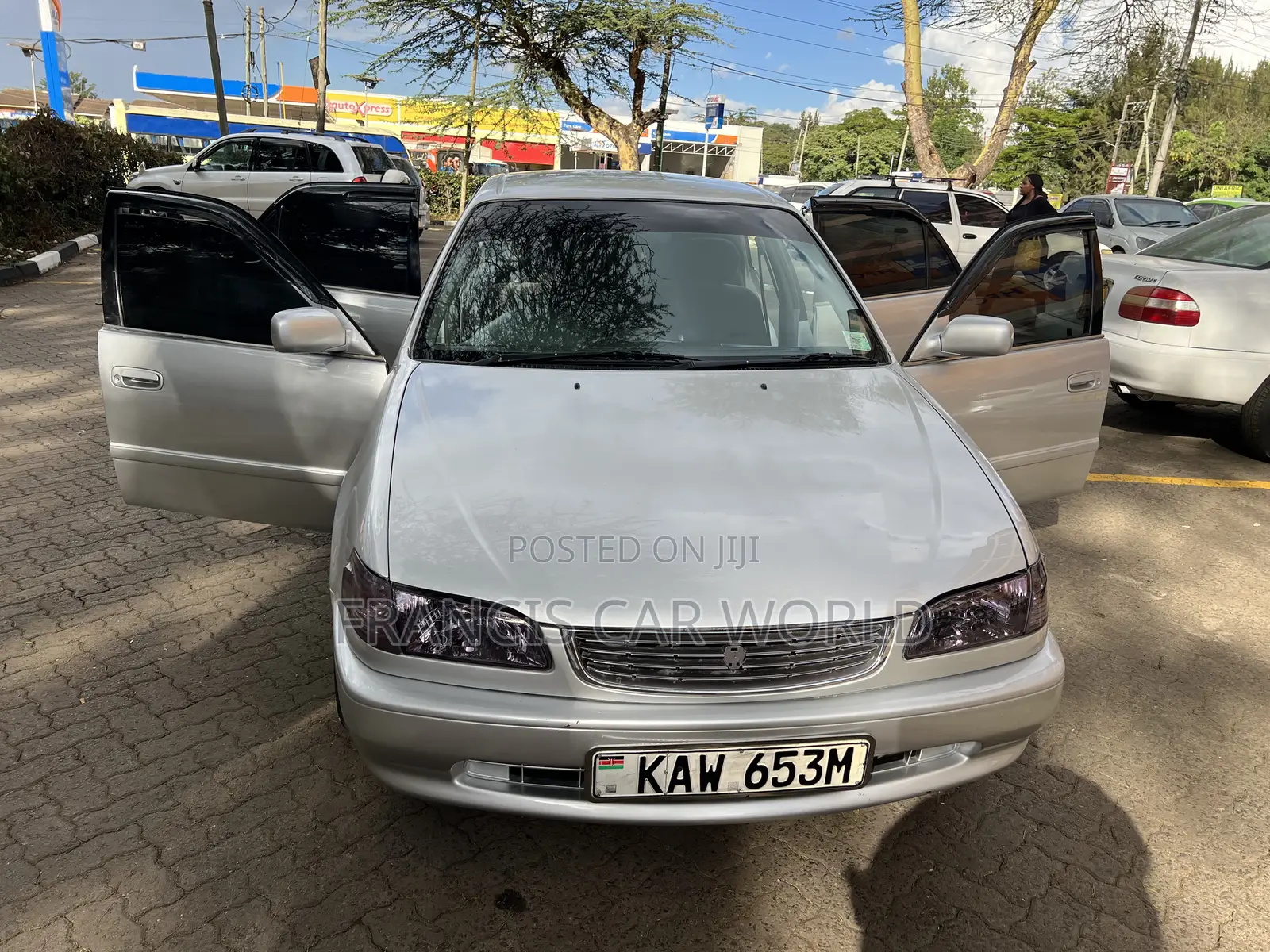Toyota Corolla 1995 Silver