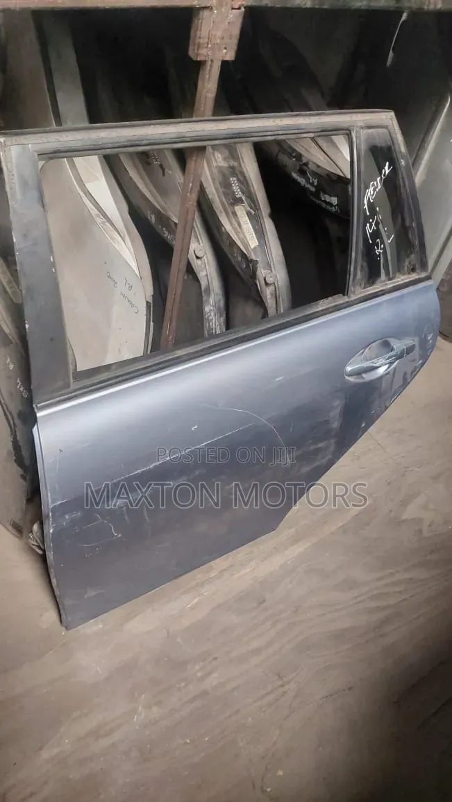 Fielder 141 Rear Door
