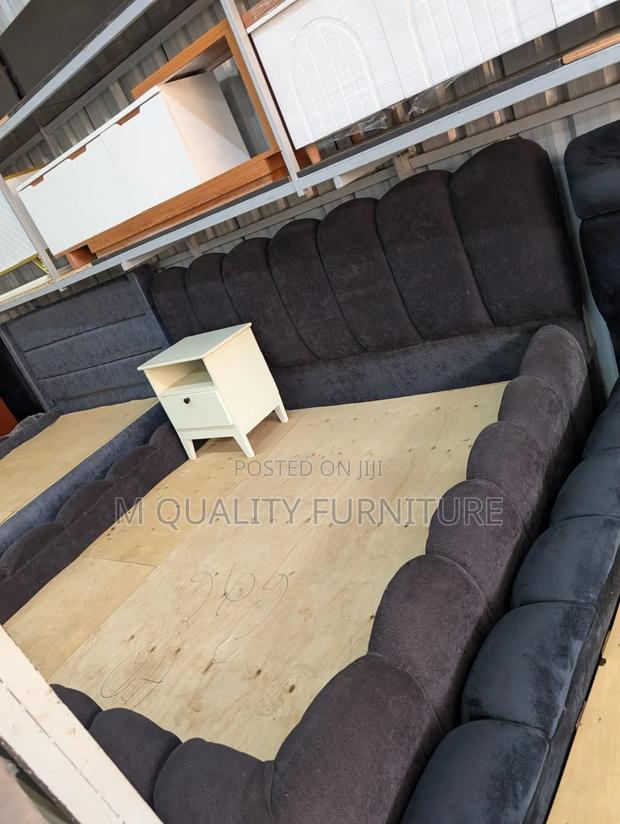 Black Bubble Bed -Stylish and Durable - main view