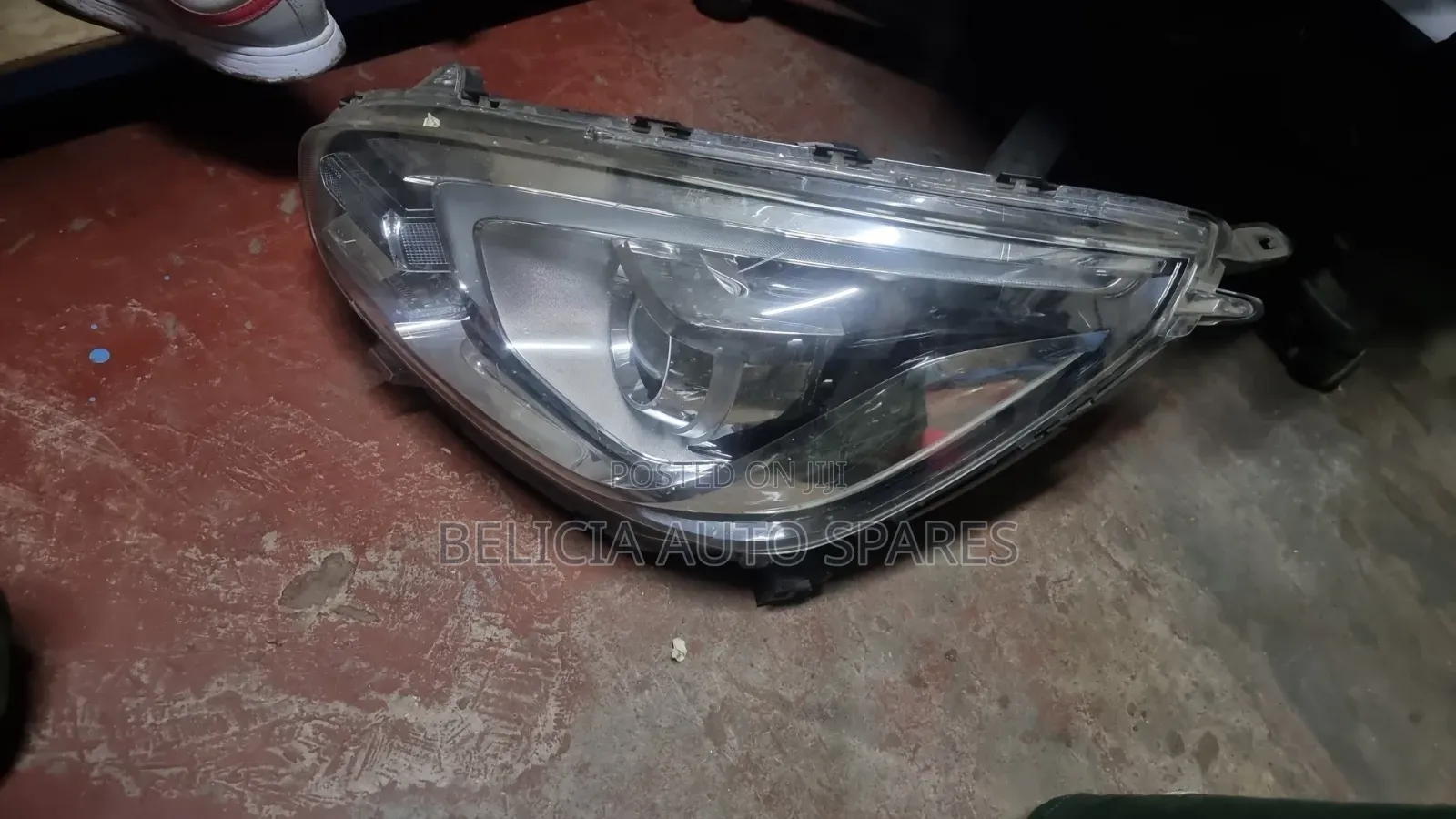 Mirage 2015 Xenon Headlight