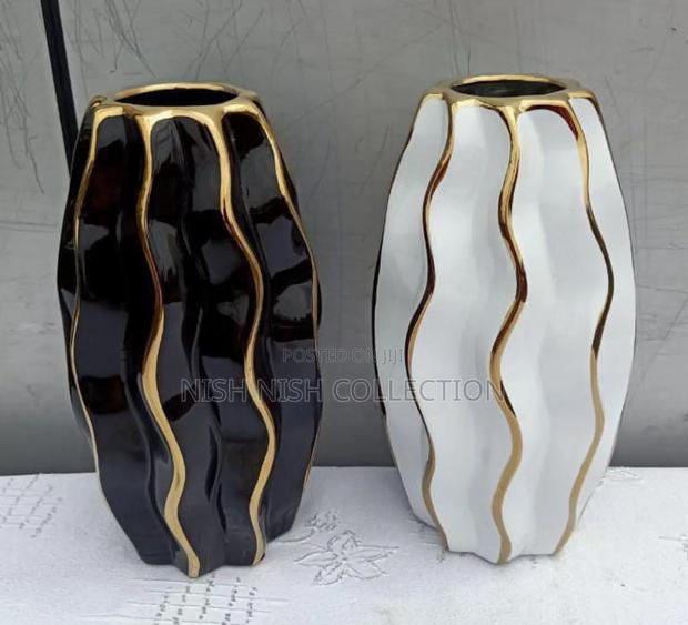 Unique Ceramic Flower Vase - thumbnail 2