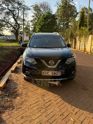 Nissan X-Trail 2.0 Petrol FWD 2014 Black