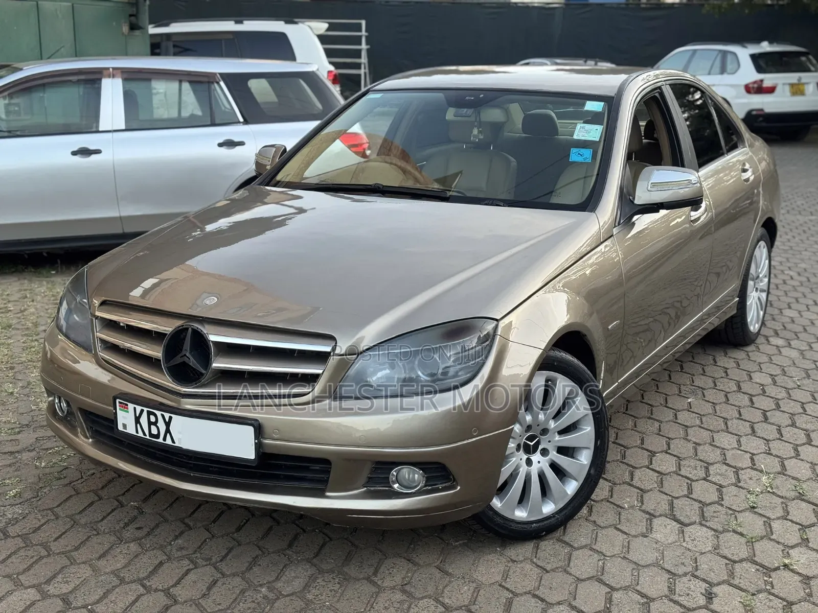 Mercedes-Benz C200 2007 Gold